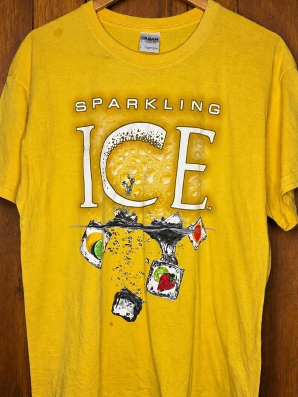 Yellow Gildan Sparkling Ice cotton t-shirt size L ...